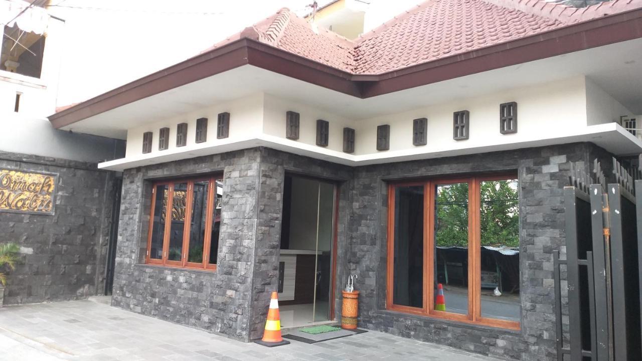 Omah Watu Homestay Yogyakarta Exterior foto