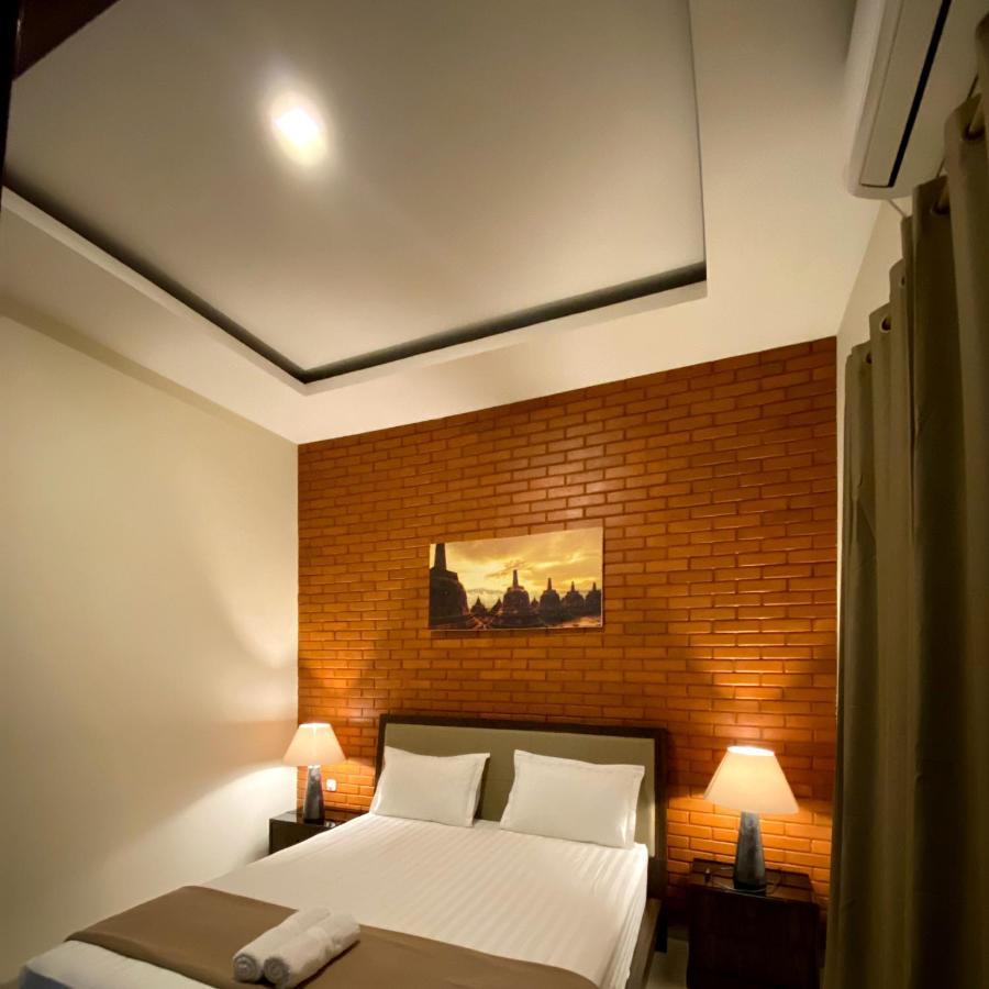 Omah Watu Homestay Yogyakarta Exterior foto